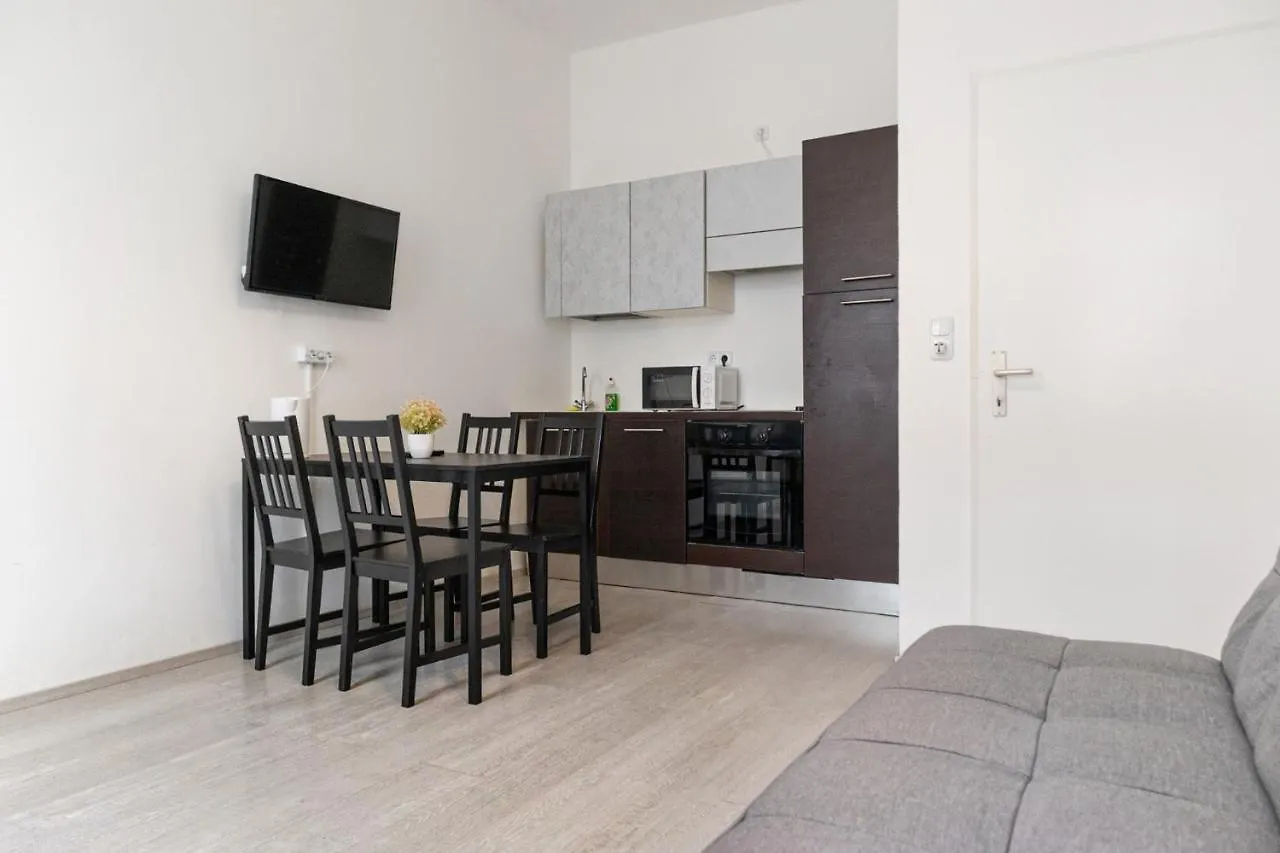 2 Pleasant Flats - Perfect For Long Stays Vienna