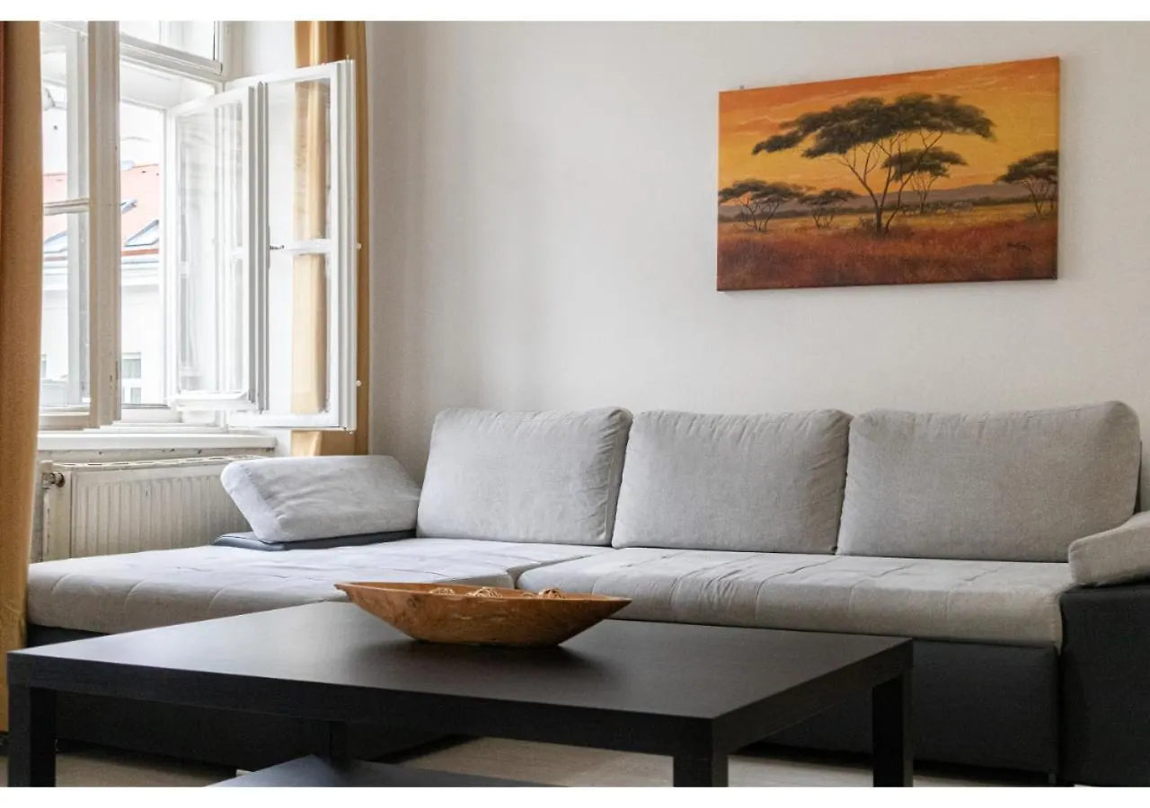2 Pleasant Flats - Perfect For Long Stays Vienna 0*,  Austria